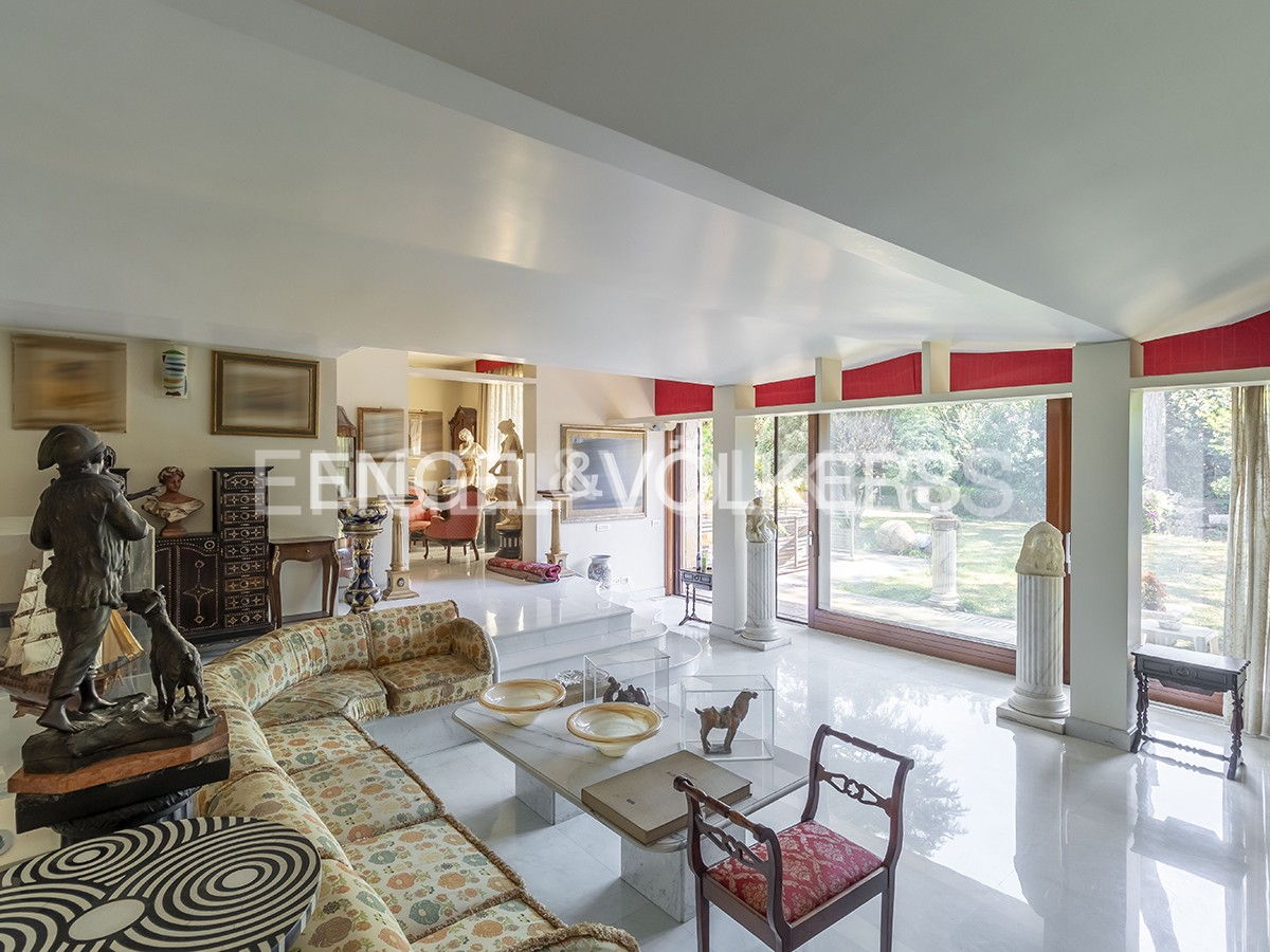 Вилла с 4 спальнями в Рим, Италия № 103848