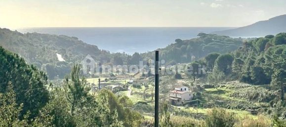 Дом с 5 комнатами в Порто Адзурро, Италия № 81078 11