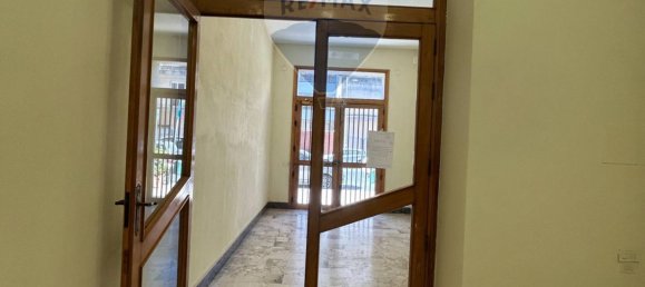 4 bedrooms Apartment in Caltanissetta, Italy No. 283785 8