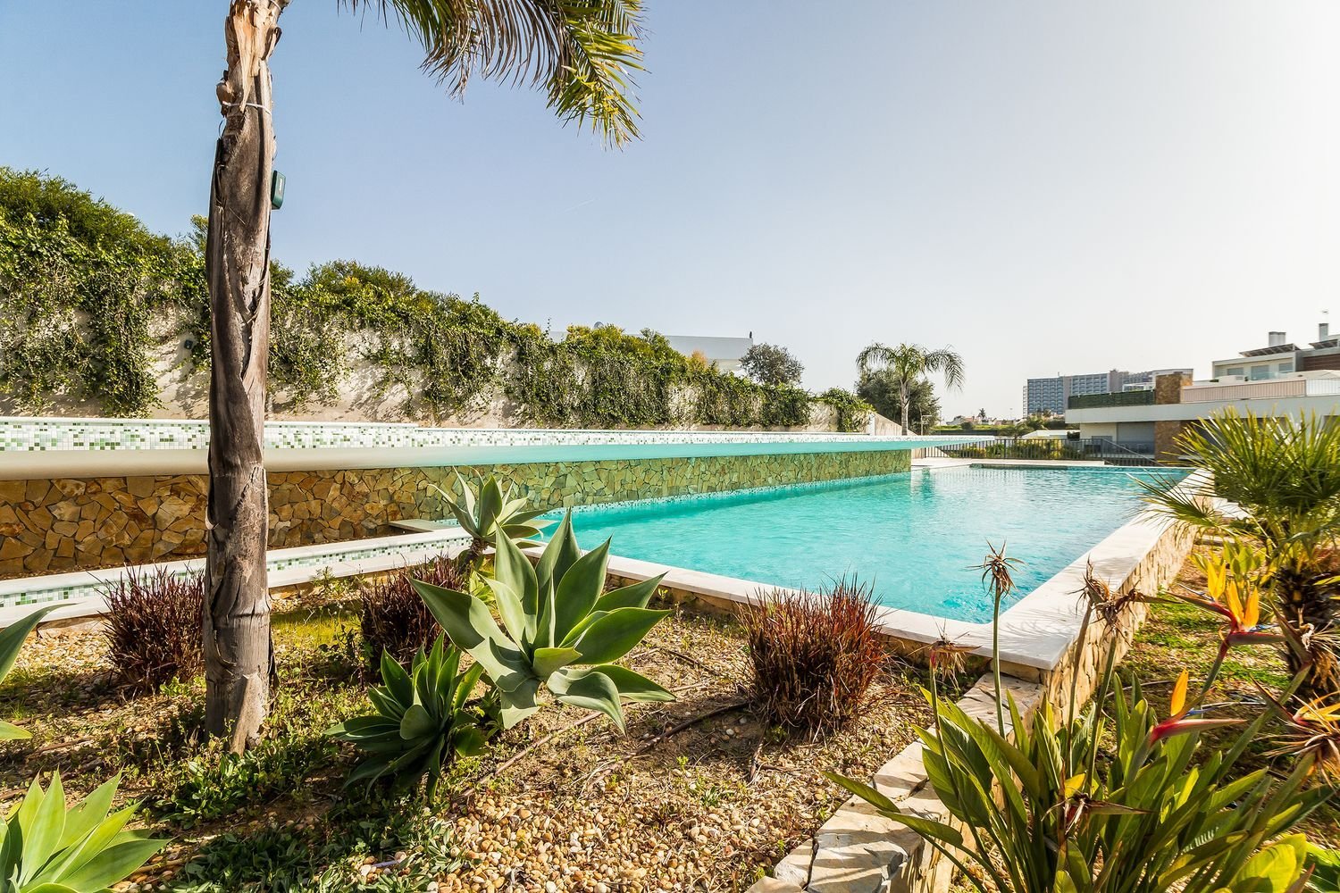 Casa de 3 dormitorios en Albufeira, Portugal No. 201609