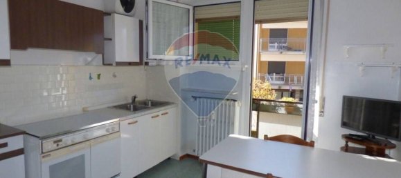 4 rooms Apartment in Luino, Italy No. 66457 3