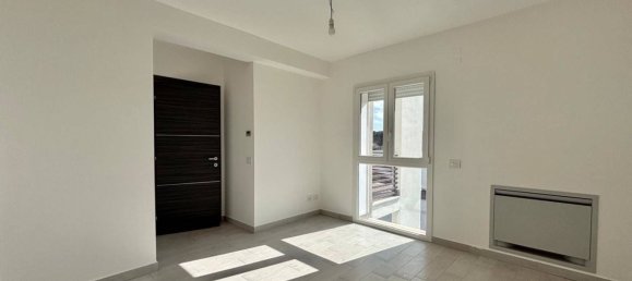 1 bedroom Apartment in Rome, Italy No. 273660 8