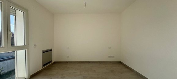 1 bedroom Apartment in Rome, Italy No. 273660 9