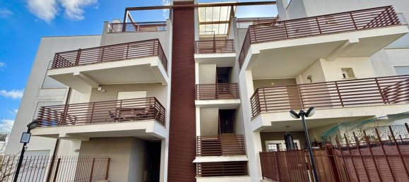 1 bedroom Apartment in Rome, Italy No. 273660 2