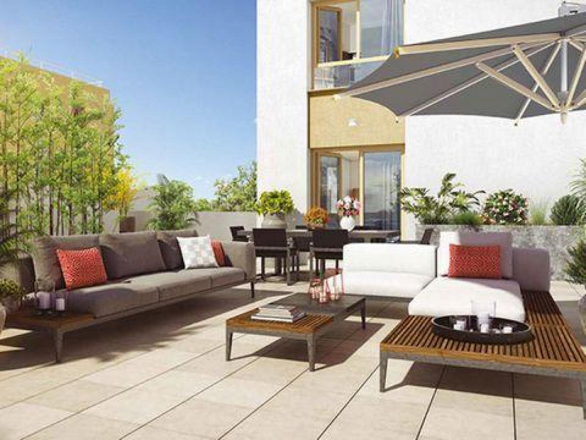 4 bedrooms Condo in Massy, France No. 33135