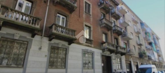 2 rooms Apartment in Turin, Italy No. 92480 5