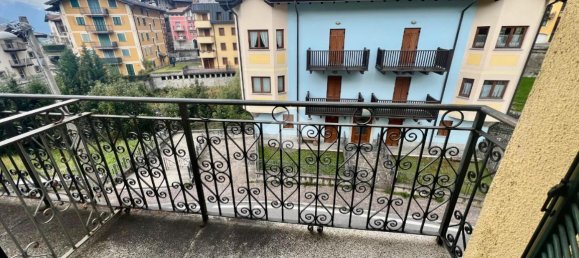 3-salle Appartement à Ponte di Legno, Italy No. 142093 20