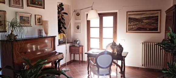 4 bedrooms Villa in Peccioli, Italy No. 90463 3