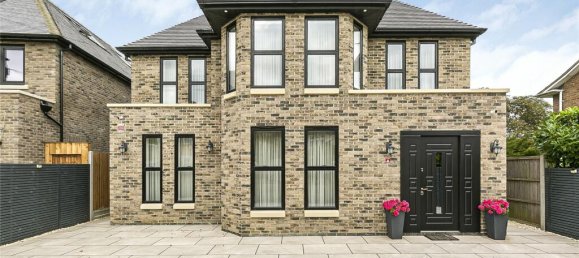 6 bedrooms House in Whetstone, United Kingdom No. 6676 30