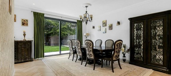 6 bedrooms House in Whetstone, United Kingdom No. 6676 6