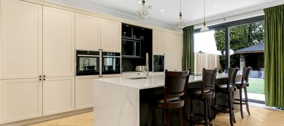 6 bedrooms House in Whetstone, United Kingdom No. 6676 3