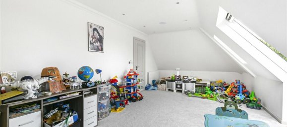 6 bedrooms House in Whetstone, United Kingdom No. 6676 24