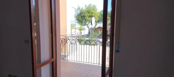 Apartamento de 3 habitaciónes en Grottammare, Italy No. 178956 12