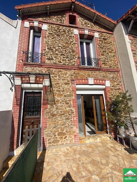 2 bedrooms House in Fontenay-sous-Bois, France No. 187259