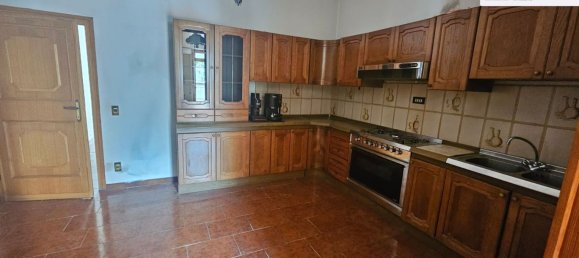 6 bedrooms House in Vaiano, Italy No. 381170 21