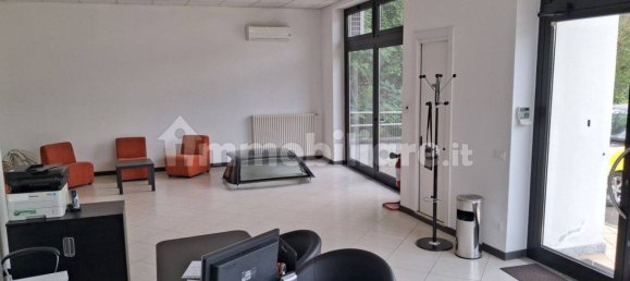 146m² Office in Pavia, Italy No. 337709 10