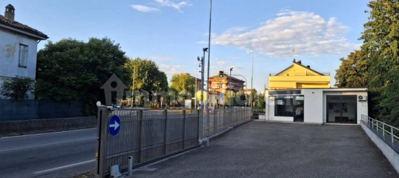146m² Office in Pavia, Italy No. 337709 7