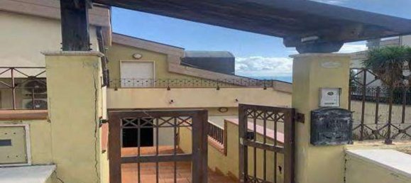 Casa de 9 divisões em Vasto, Italy N.º 184806 8