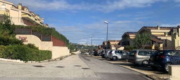 Casa de 9 divisões em Vasto, Italy N.º 184806 7