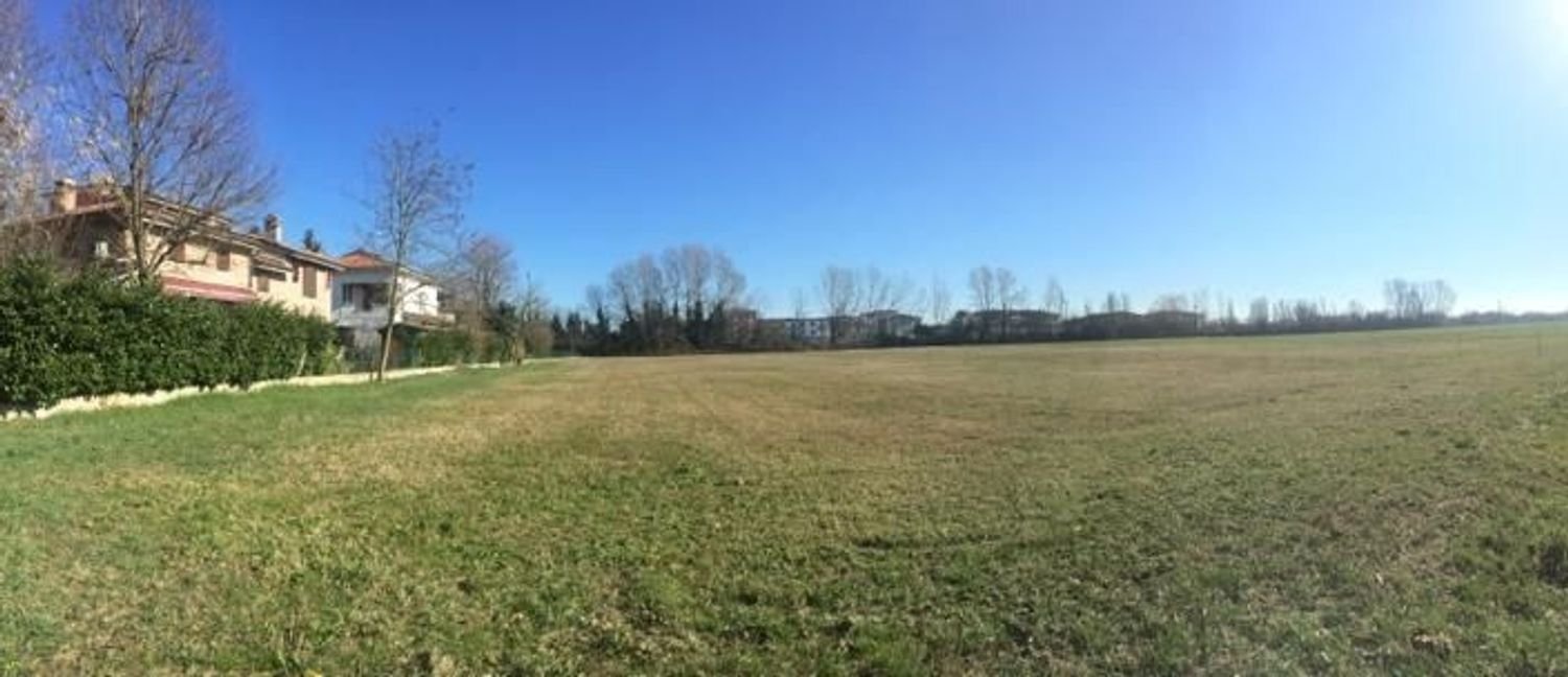 655m² Land in Galliera, Italy No. 70551