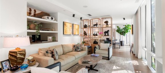 3 bedrooms Duplex for sale in Miami, Miami-Dade, Florida, USA № 614468 2