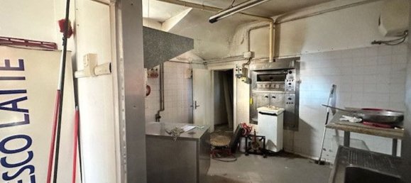 عقار تجاري في Monte Porzio, Italy 204متر مربع رقم 281420 10