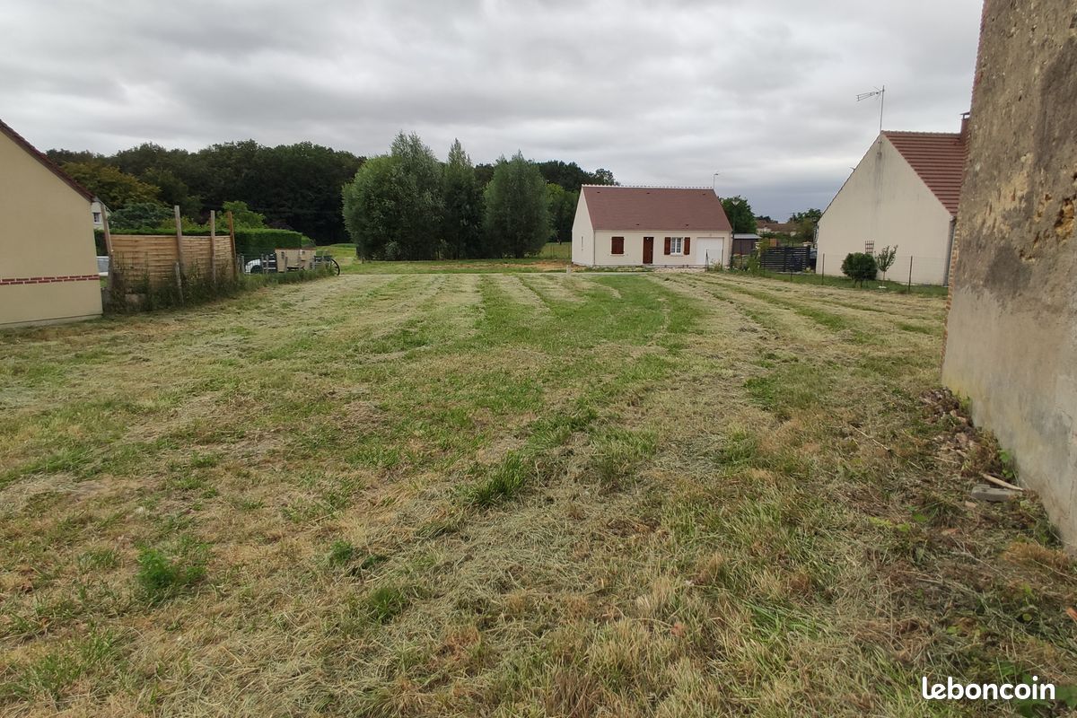 673m² Land in Ladon, France No. 332507