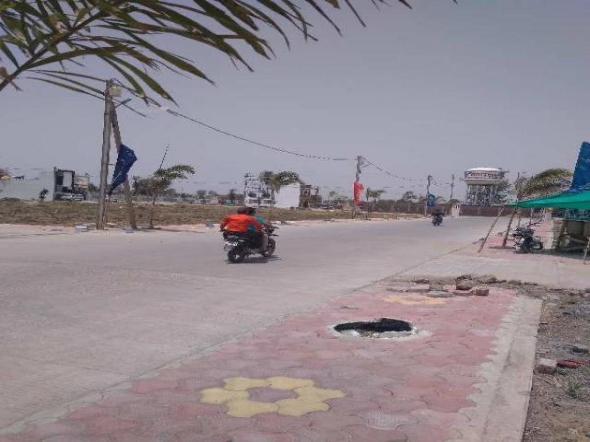 Grundstück in Indore, India, Nr. 34990