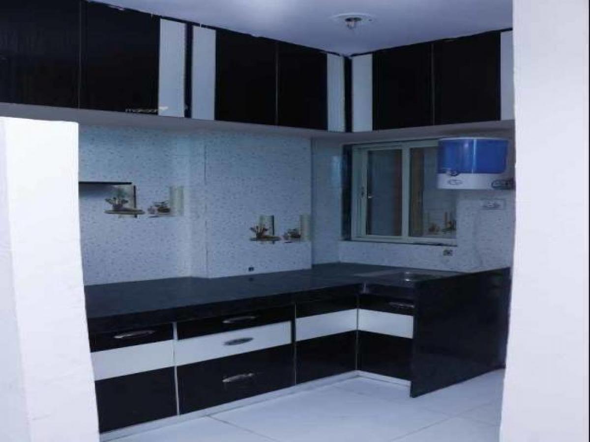 2 bedrooms House in Surat, India No. 15722