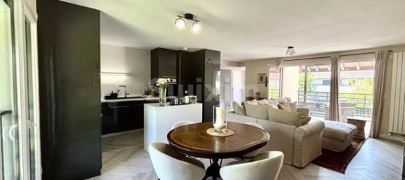 2 bedrooms Penthouse in Veigy-Foncenex, France No. 291577 2