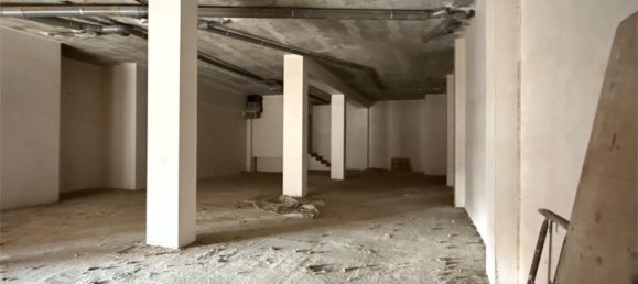 Propiedad comercial en Lérida, Spain 220 m² No. 156724 3