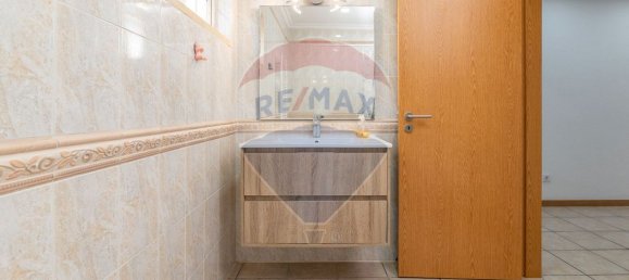 3 bedrooms House in Sesimbra, Portugal No. 185732 40