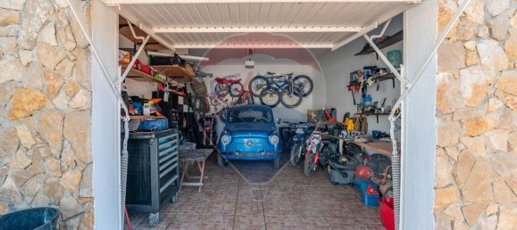 3 bedrooms House in Sesimbra, Portugal No. 185732 21