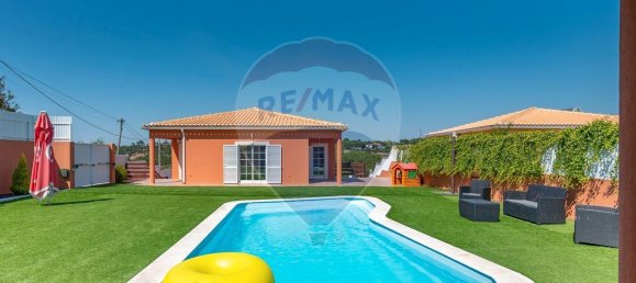 3 bedrooms House in Sesimbra, Portugal No. 185732 11