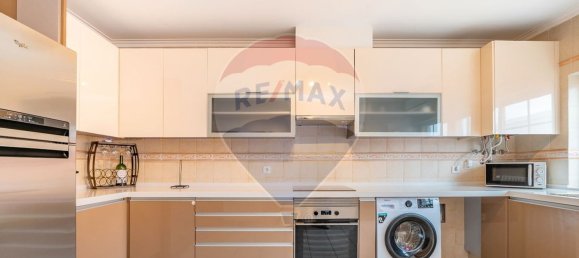 3 bedrooms House in Sesimbra, Portugal No. 185732 25