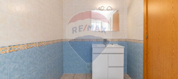 3 bedrooms House in Sesimbra, Portugal No. 185732 37