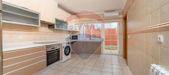 3 bedrooms House in Sesimbra, Portugal No. 185732 24