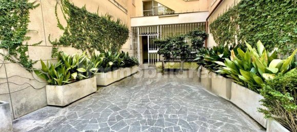 3 bedrooms Apartment in Rome, Italy No. 375313 3