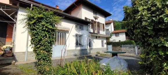 5 bedrooms House in Valdengo, Italy No. 321332 2