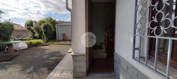 5 bedrooms House in Valdengo, Italy No. 321332 18