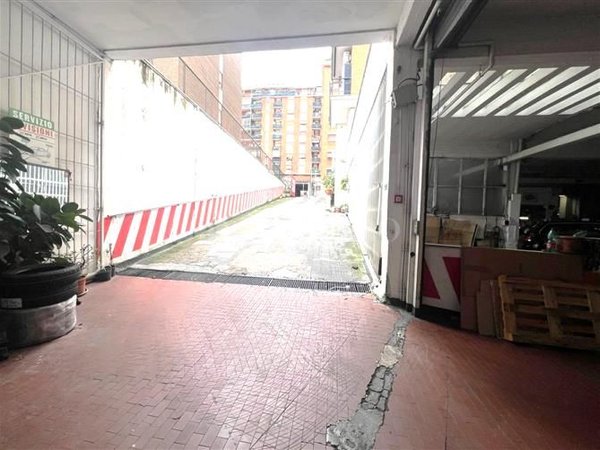 1613m² Commercial property in Rome, Italy No. 198146