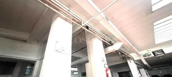 1613m² Commercial property in Rome, Italy No. 198146 2