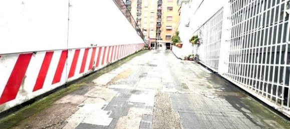 1613m² Commercial property in Rome, Italy No. 198146 10