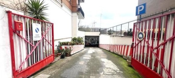 1613m² Commercial property in Rome, Italy No. 198146 11