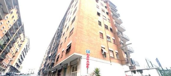 1613m² Commercial property in Rome, Italy No. 198146 12