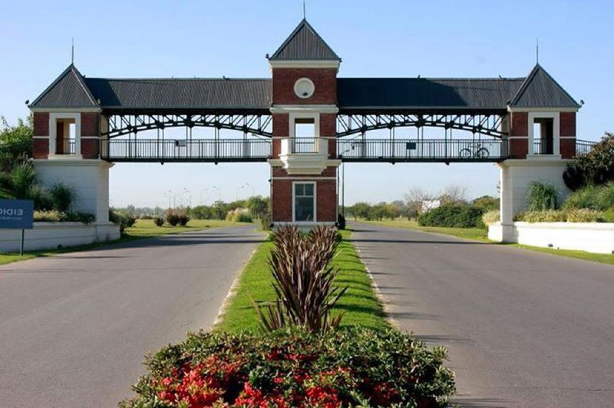  Land in Pilar, Argentina No. 46344