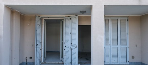 4 rooms Apartment in Inzago, Italy No. 186773 3