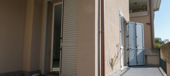 4 rooms Apartment in Inzago, Italy No. 186773 7