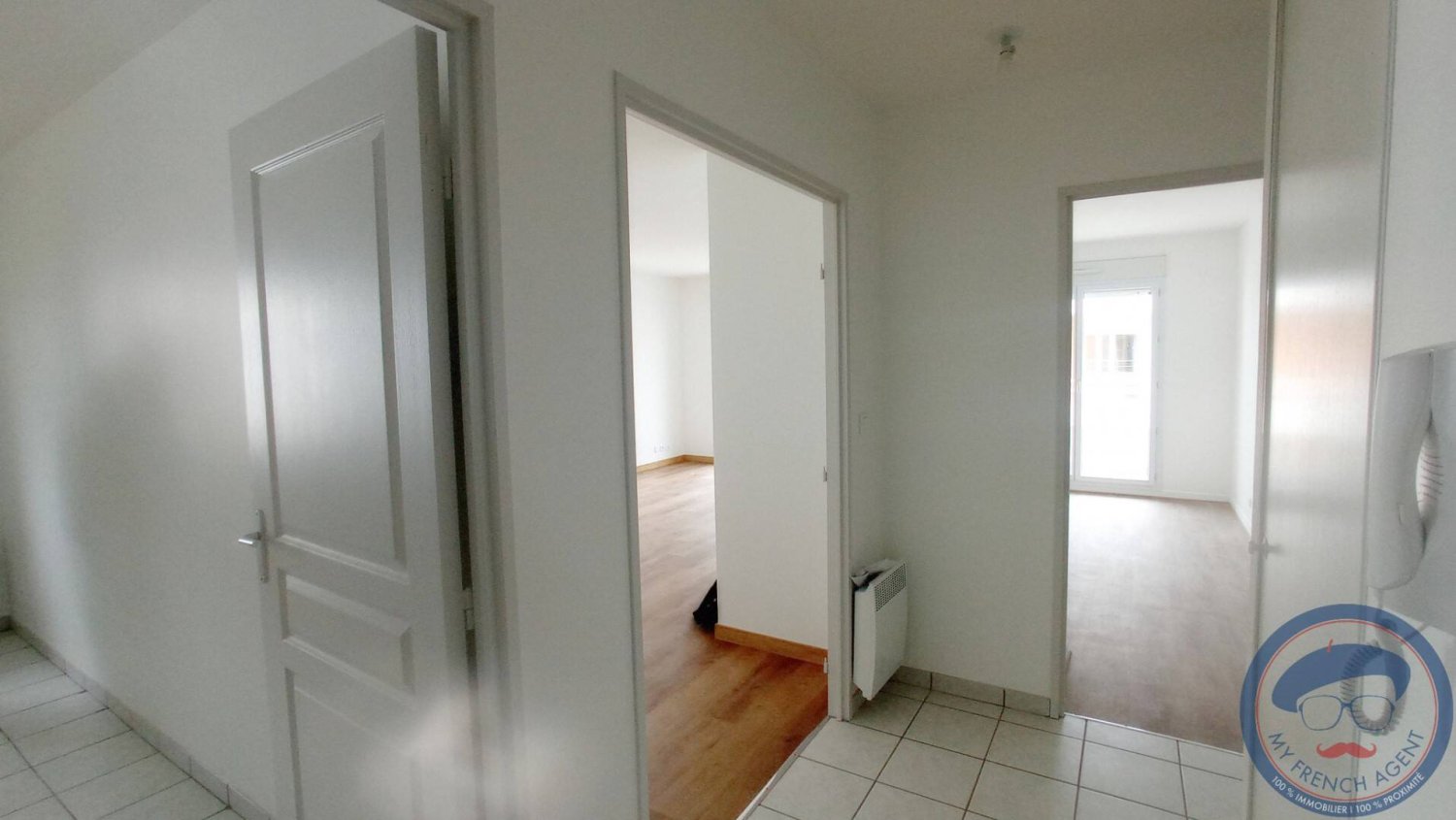 Apartamento de 2 dormitorios en Tours, France No. 69805