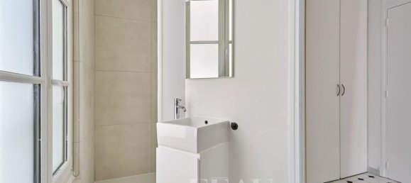 3 bedrooms Apartment in Paris, France No. 145780 16